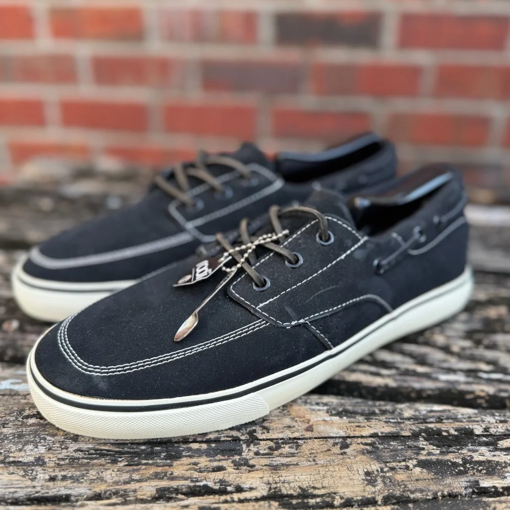 NWT Radii Footwear Gilligan Black Nubuck Size 10.5 Lace Up Men’s Boat Shoe M2